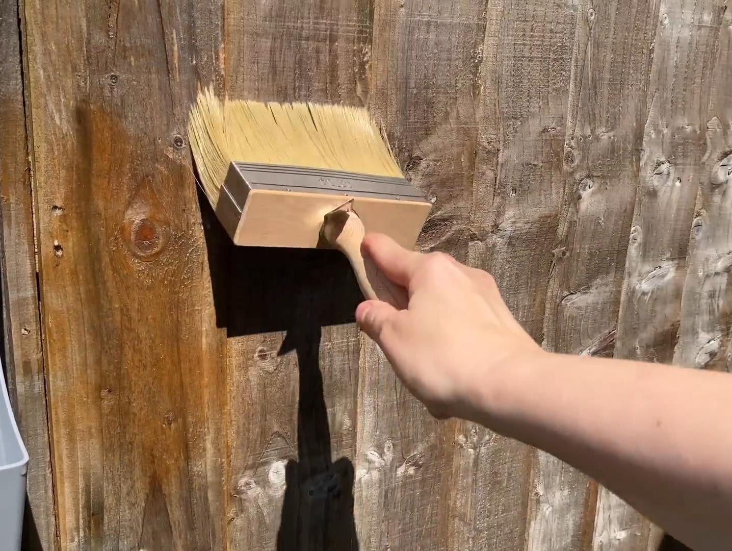 How to Paint a Wooden Fence
