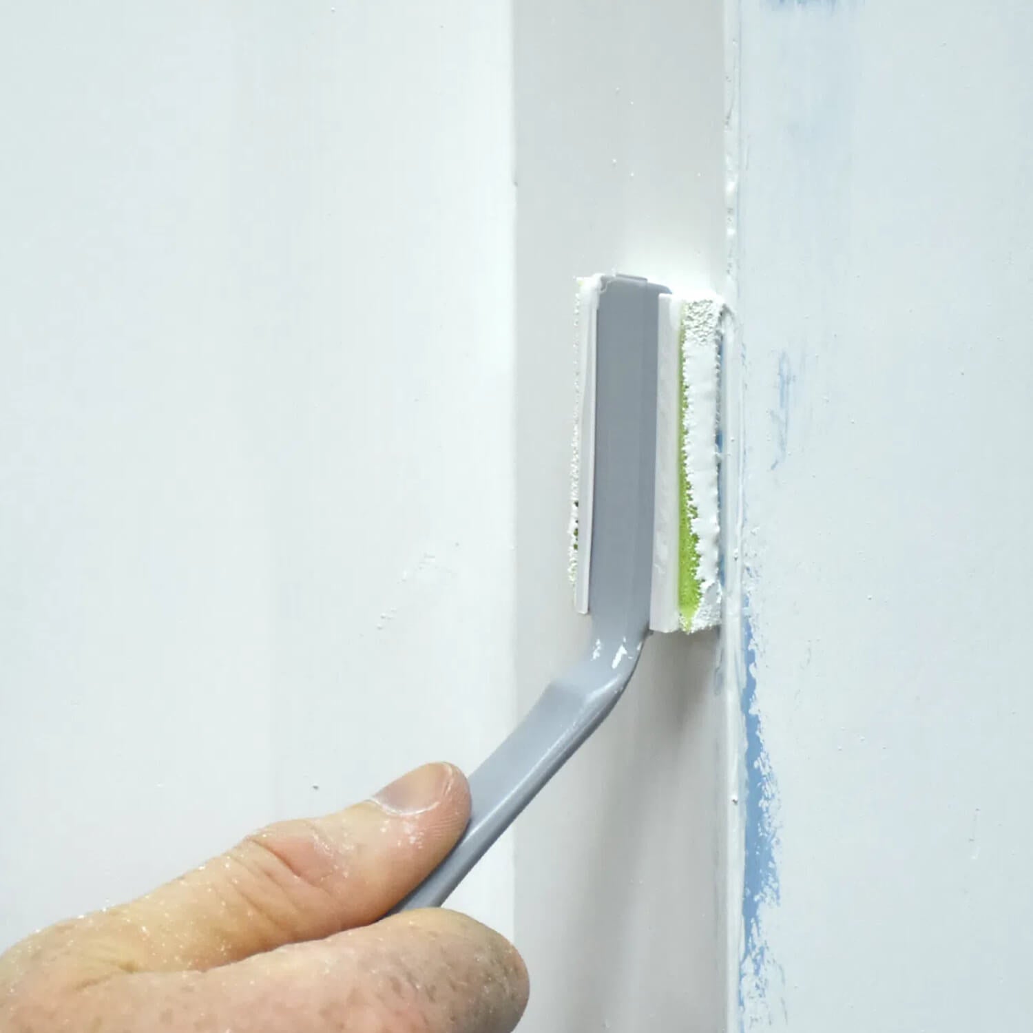 detail paint pad trimming edges for precise finish