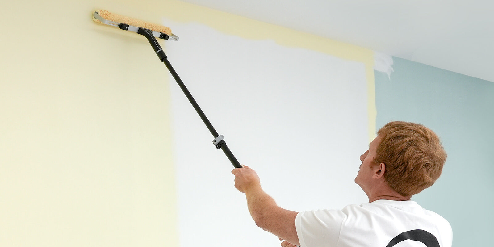 How to Roll a Wall for a Smooth Paint Finish
