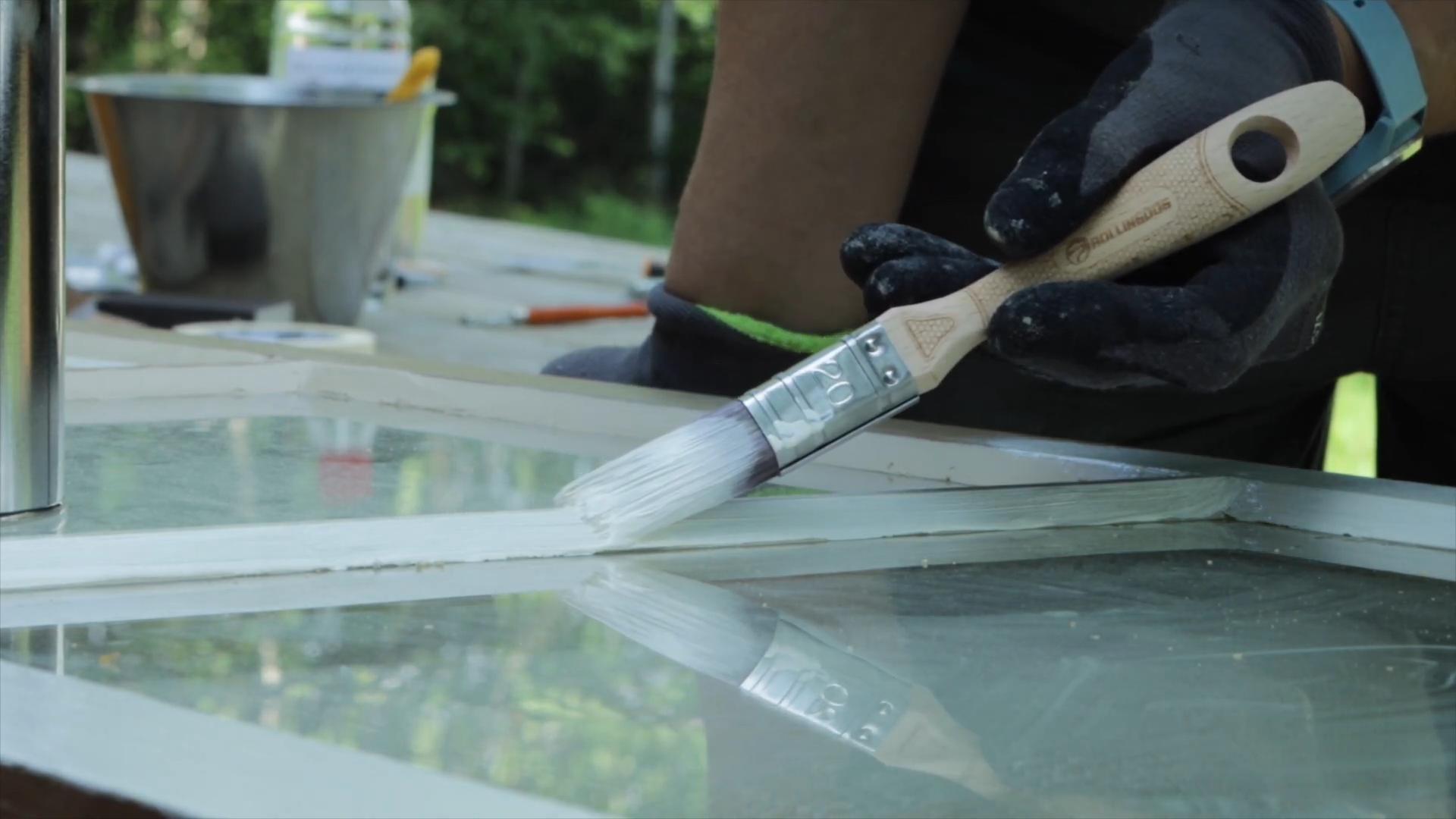 How to Paint Window Trim
